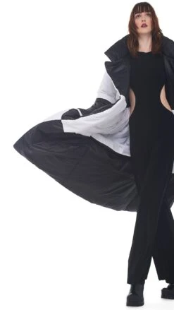 REVERSIBLE SLEEPING BAG COAT -Norma Kamali 1 13 21nk10424