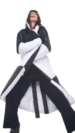 REVERSIBLE SLEEPING BAG COAT -Norma Kamali 1 13 21nk10481