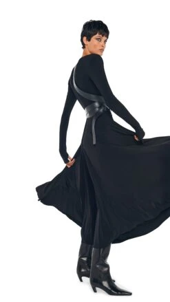 LS SHOULDER PAD V NECK FLARED DRESS 14 LS SHOULDER PAD V NECK FLARED DRESS -Norma Kamali 1 30 24nk00656