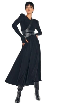 LS SHOULDER PAD V NECK FLARED DRESS 13 LS SHOULDER PAD V NECK FLARED DRESS -Norma Kamali 1 30 24nk00673