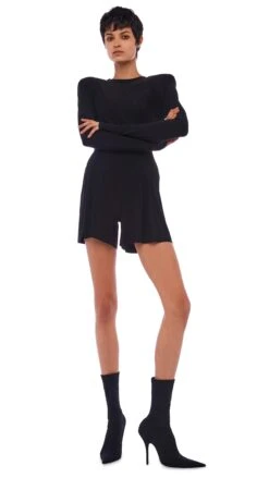 SHOULDER PAD CREW TOP 12 SHOULDER PAD CREW TOP -Norma Kamali 11 28 22nk07735