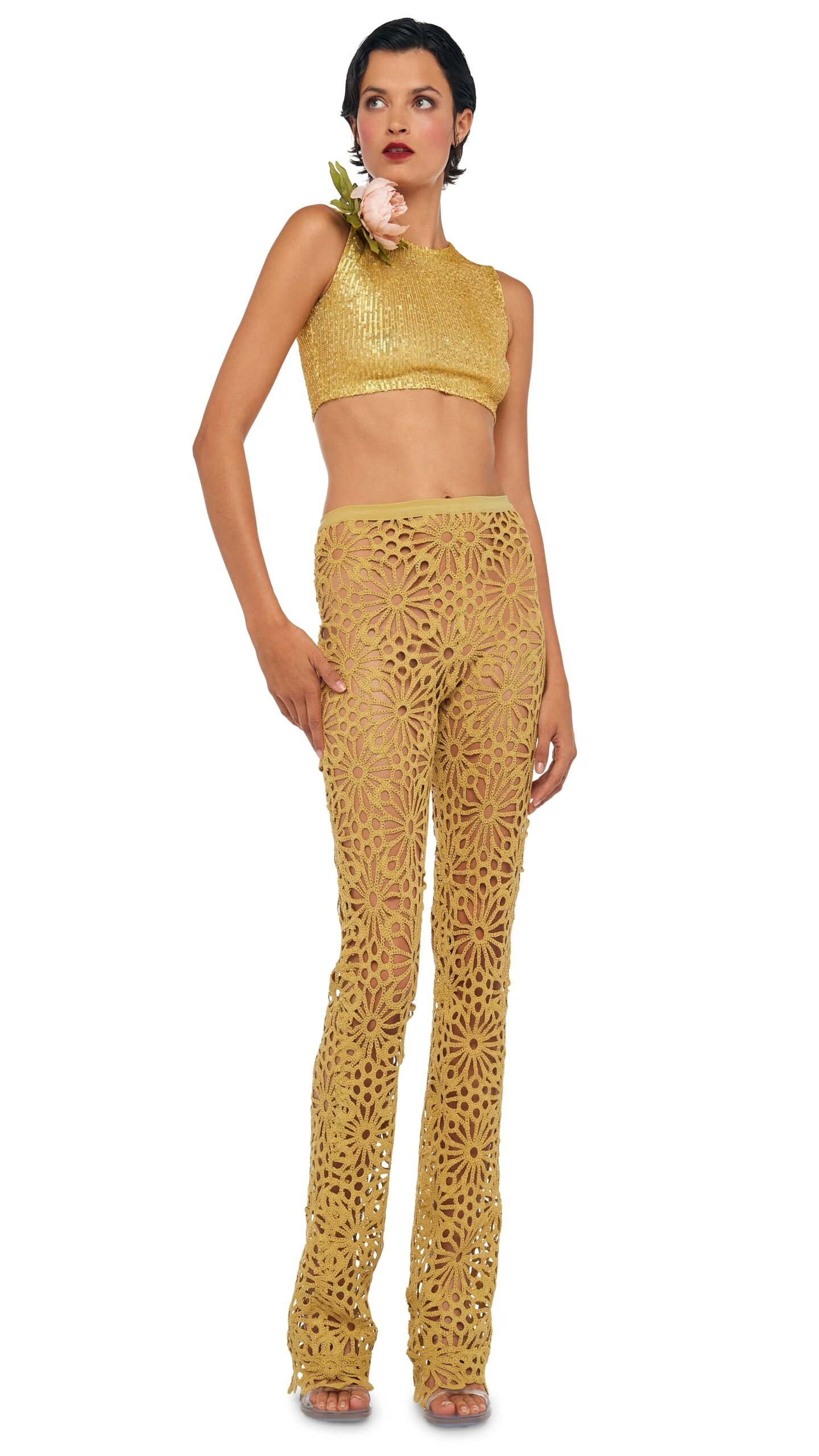 SLEEVELESS SLIM FIT CROPPED TOP 1 SLEEVELESS SLIM FIT CROPPED TOP