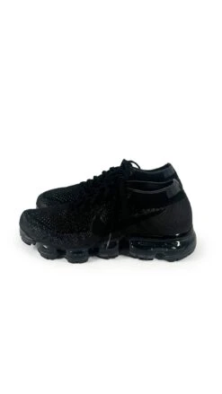 NIKE AIR VAPORMAX