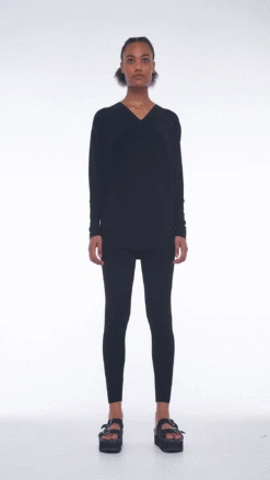 V NECK DOLMAN TOP 16 V NECK DOLMAN TOP -Norma Kamali LSleeve V Neck Dolman Top black 15129 v3